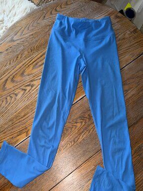 90 DEGREE by Reflex  88% poly/12% spandex/S